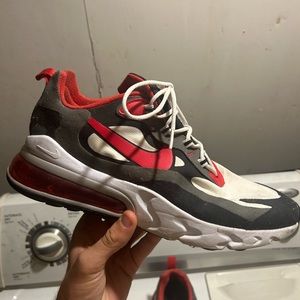 Nike air react 270 Red and Black